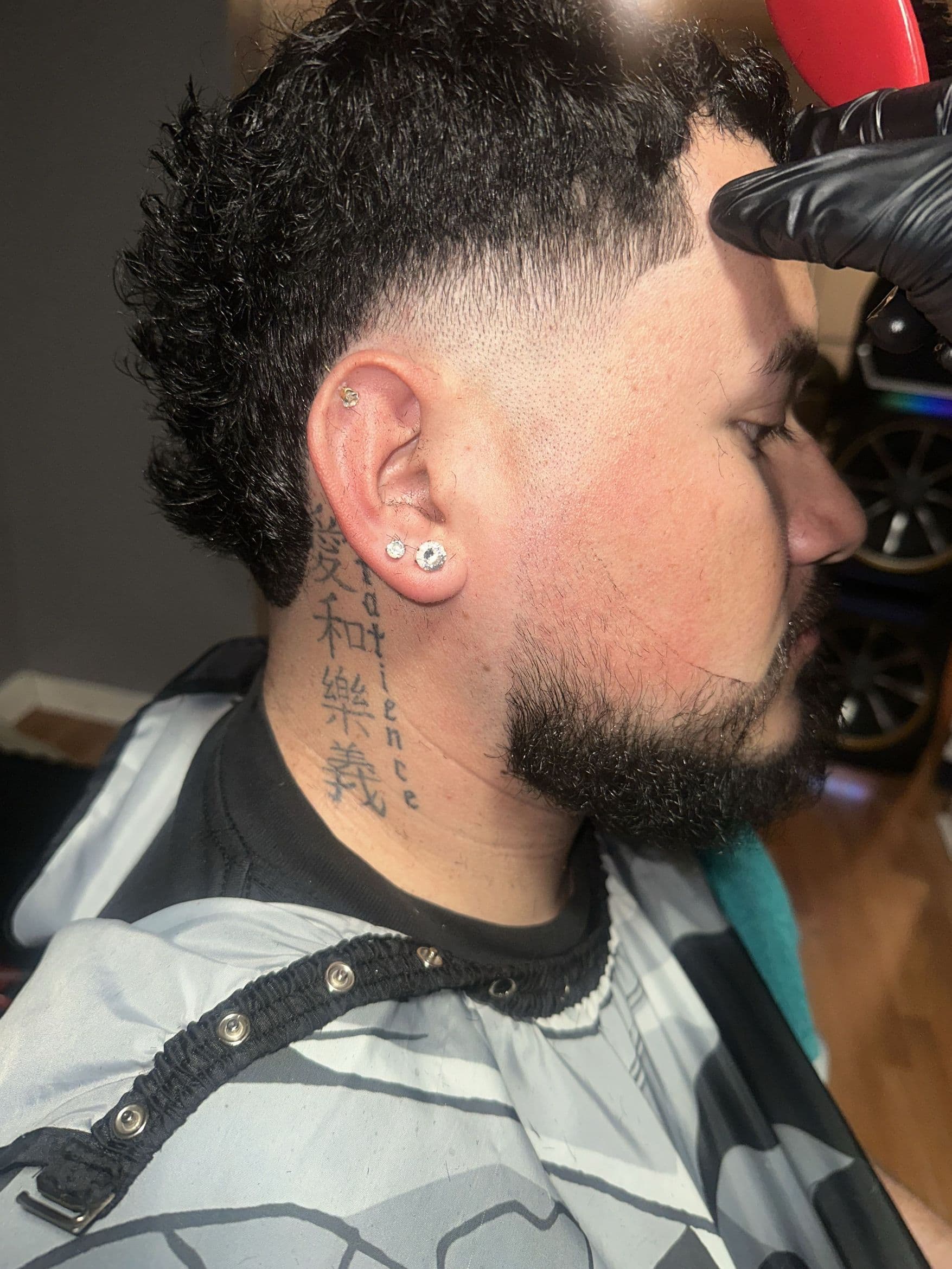 Shape up w/Neck Fade does NOT include beard