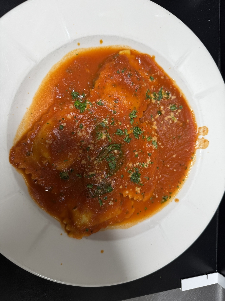 L Cheese Ravioli